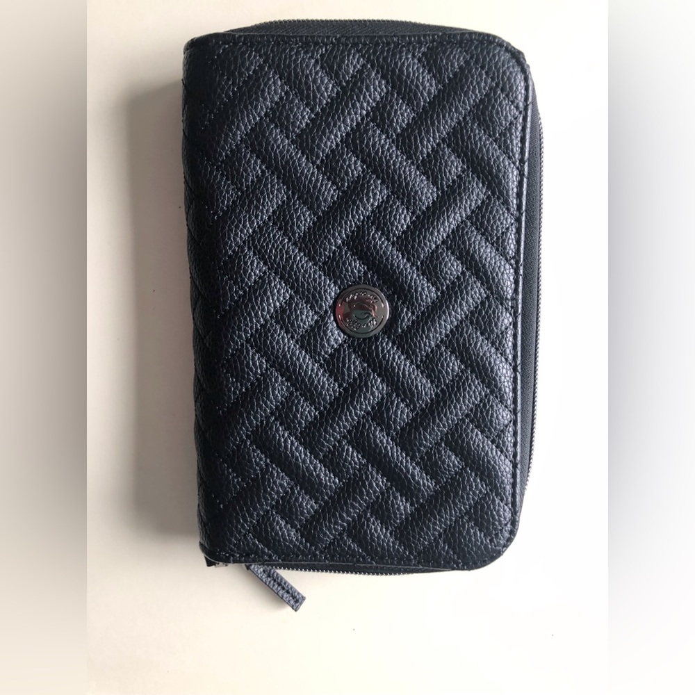 LUG CLASSIC VL QUICKSTEP CONVERTIBLE WALLET, BLACK EUC